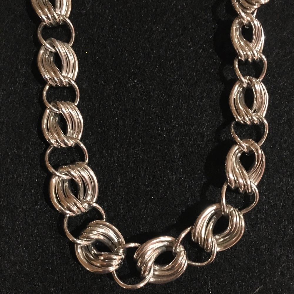 🌻Vintage silver link necklace